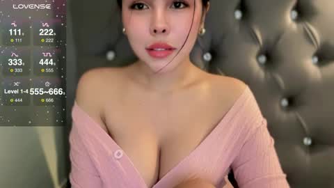 molly online show from 11.05.25