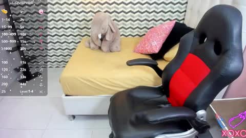 MOLLY online show from 11.12.25