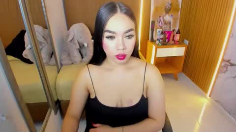 MOLLY online show from 03.13.26