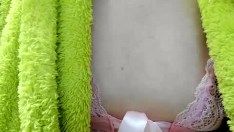 AngelMomm online show from 02.09.25