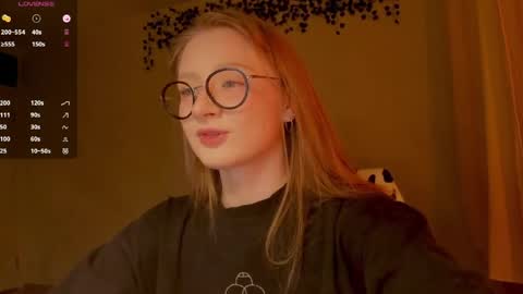 mollytucker online show from 04.11.26