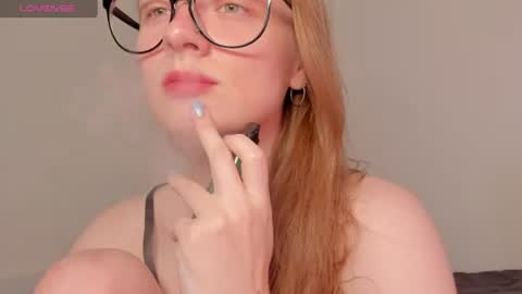 Snapshot of mollytucker chatting on 07.26.26 mollytucker online show from 07.26.26