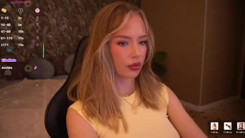 Snapshot of mollyymayy chatting on 05.23.26 mollyymayy online show from 05.23.26