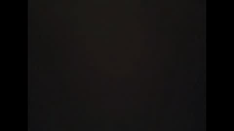 Snapshot of molom chatting on 01.05.25 molom online show from 01.05.25