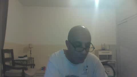 moment71200 online show from 01.08.25