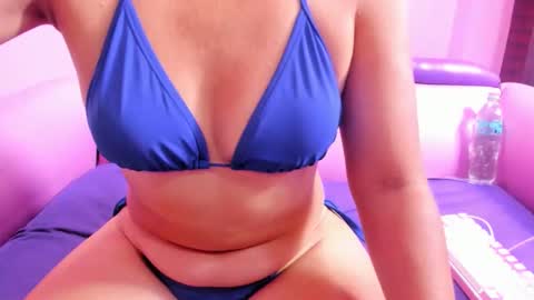 Snapshot of mommy_dirty_squirt chatting on 04.05.26 carolina online show from 04.05.26