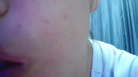 Snapshot of mommy_dulce chatting on 06.26.26 ANDREA online show from 06.26.26