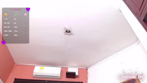 Daphne  online show from 03.08.25