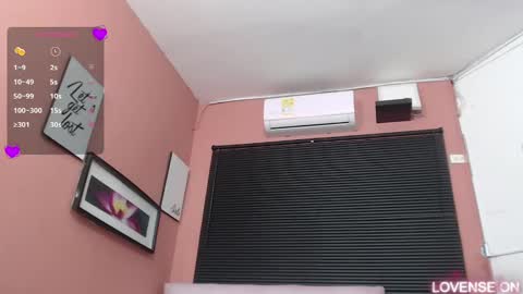 Daphne  online show from 03.08.25