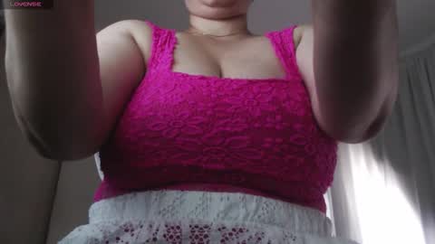 Daphne  online show from 10.08.25