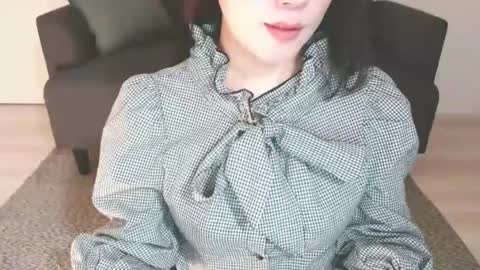 Momo online show from 12.15.24