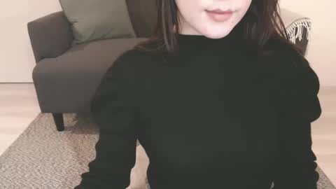 Momo online show from 12.23.24