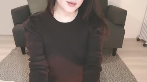 Momo online show from 02.06.25