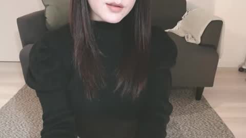 Momo online show from 03.09.25