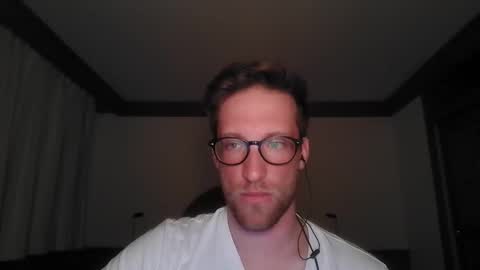 Snapshot of moms_little_monster chatting on 11.05.25 moms_little_monster online show from 11.05.25