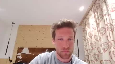 moms_little_monster online show from 11.19.25