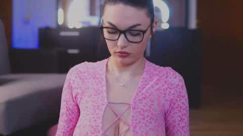 Snapshot of mona_lisss chatting on 01.17.25 Mona Lisss online show from 01.17.25