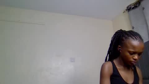 Mona online show from 09.15.25