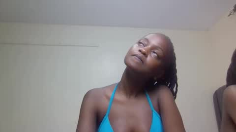 Mona online show from 09.18.25