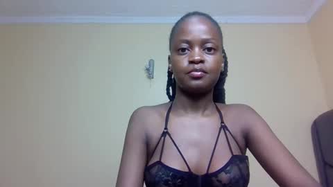 Mona online show from 10.08.25