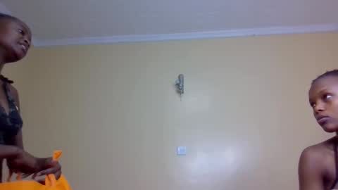 Mona online show from 10.10.25