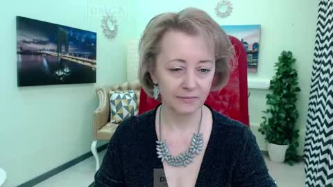 Mona online show from 04.25.26