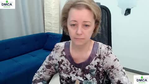Snapshot of mona_w chatting on 05.14.26 Mona online show from 05.14.26
