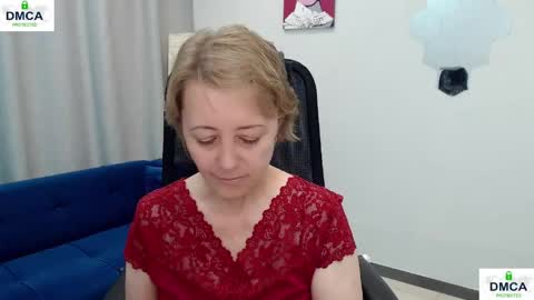 Snapshot of mona_w chatting on 06.05.26 Mona online show from 06.05.26