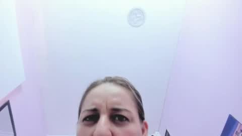 paola online show from 04.12.26