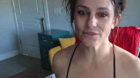 Mona online show from 03.17.26