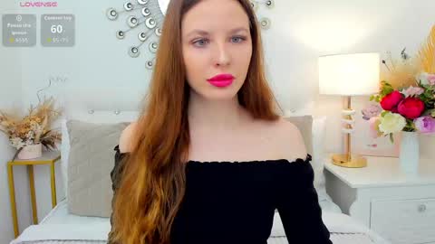 Snapshot of monaricci chatting on 04.19.26 Mona online show from 04.19.26