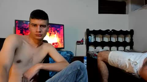 Snapshot of monarquia_ chatting on 12.02.24 nicolas online show from 12.02.24