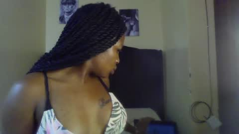 Snapshot of monchi_kiss chatting on 07.19.26 MonchiTalrianmaraladasha online show from 07.19.26