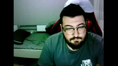 Snapshot of moneyman__24 chatting on 12.17.24 Mert online show from 12.17.24