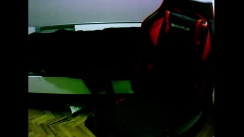 Snapshot of moneyman__24 chatting on 12.19.24 Mert online show from 12.19.24