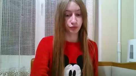 Snapshot of monica_tamayo chatting on 10.21.25 Monica online show from 10.21.25