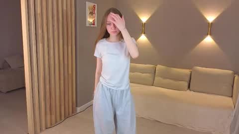 my name is Nika online show from 11.25.25