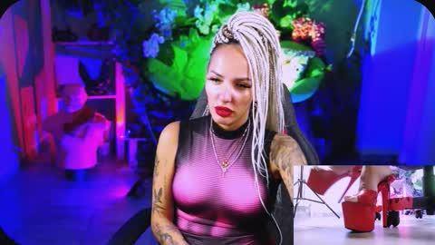 Snapshot of monicamaxwel chatting on 09.24.25 Monika online show from 09.24.25