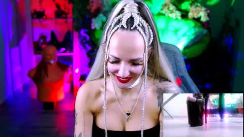 Snapshot of monicamaxwel chatting on 11.01.25 Monika online show from 11.01.25