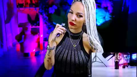 Snapshot of monicamaxwel chatting on 11.13.25 Monika online show from 11.13.25