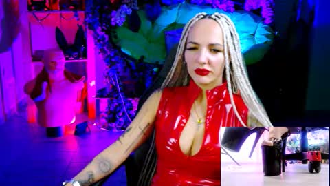 Snapshot of monicamaxwel chatting on 11.14.25 Monika online show from 11.14.25