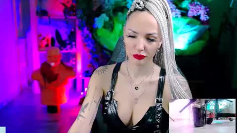 Snapshot of monicamaxwel chatting on 12.14.25 Monika online show from 12.14.25