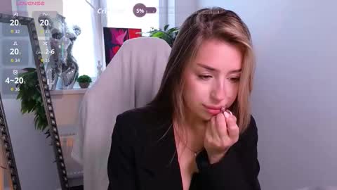 Snapshot of monicaweber_ chatting on 10.18.25 Monica online show from 10.18.25