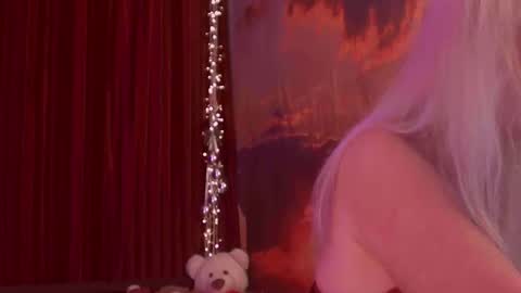 Monika    online show from 02.16.26