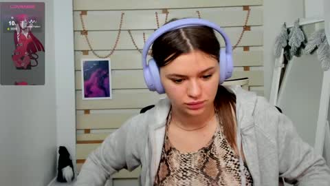 Monika online show from 01.12.25