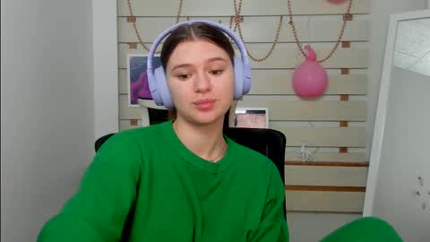 Monika online show from 02.20.25