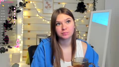 Monika online show from 03.11.26