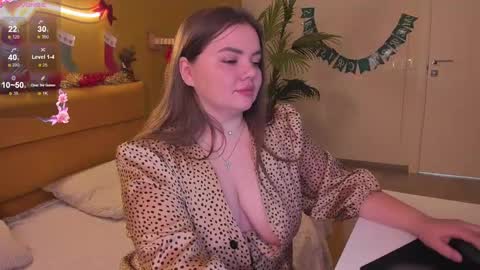 Monika online show from 12.27.24