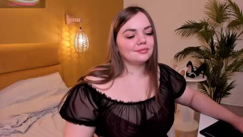 Monika online show from 02.10.25