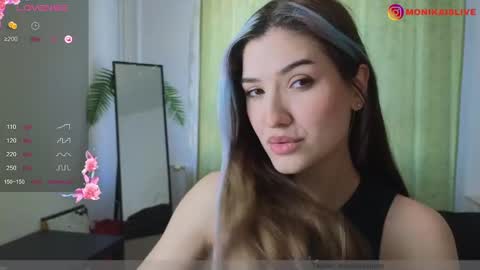 Monika online show from 01.17.25